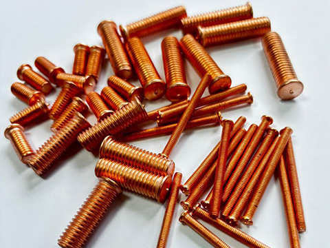 Deformaço - Elementos de fixação