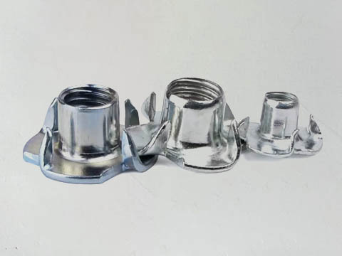 Deformaço - Elementos de fixação